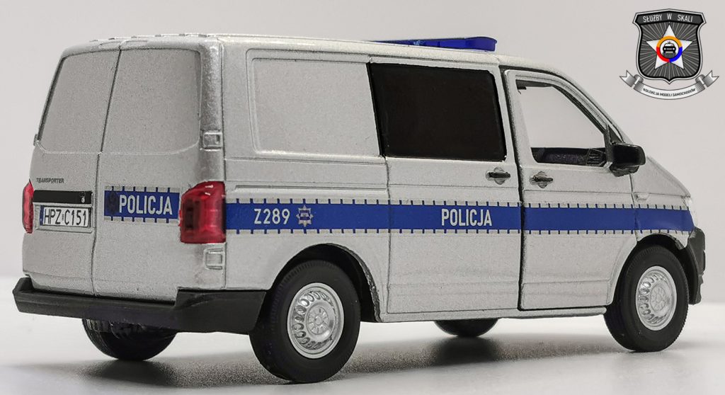 Volkswagen Transporter T6 Policja (Polska) SŁUŻBY W SKALI