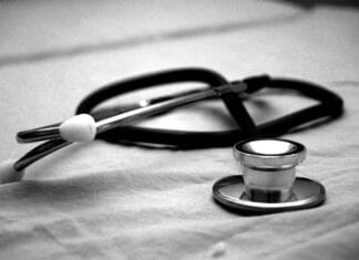 Zdalna opieka zdrowotna i jej zastosowania Zdalna opieka zdrowotna i jej zastosowania