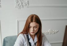 Telemedycyna i rola lekarza online